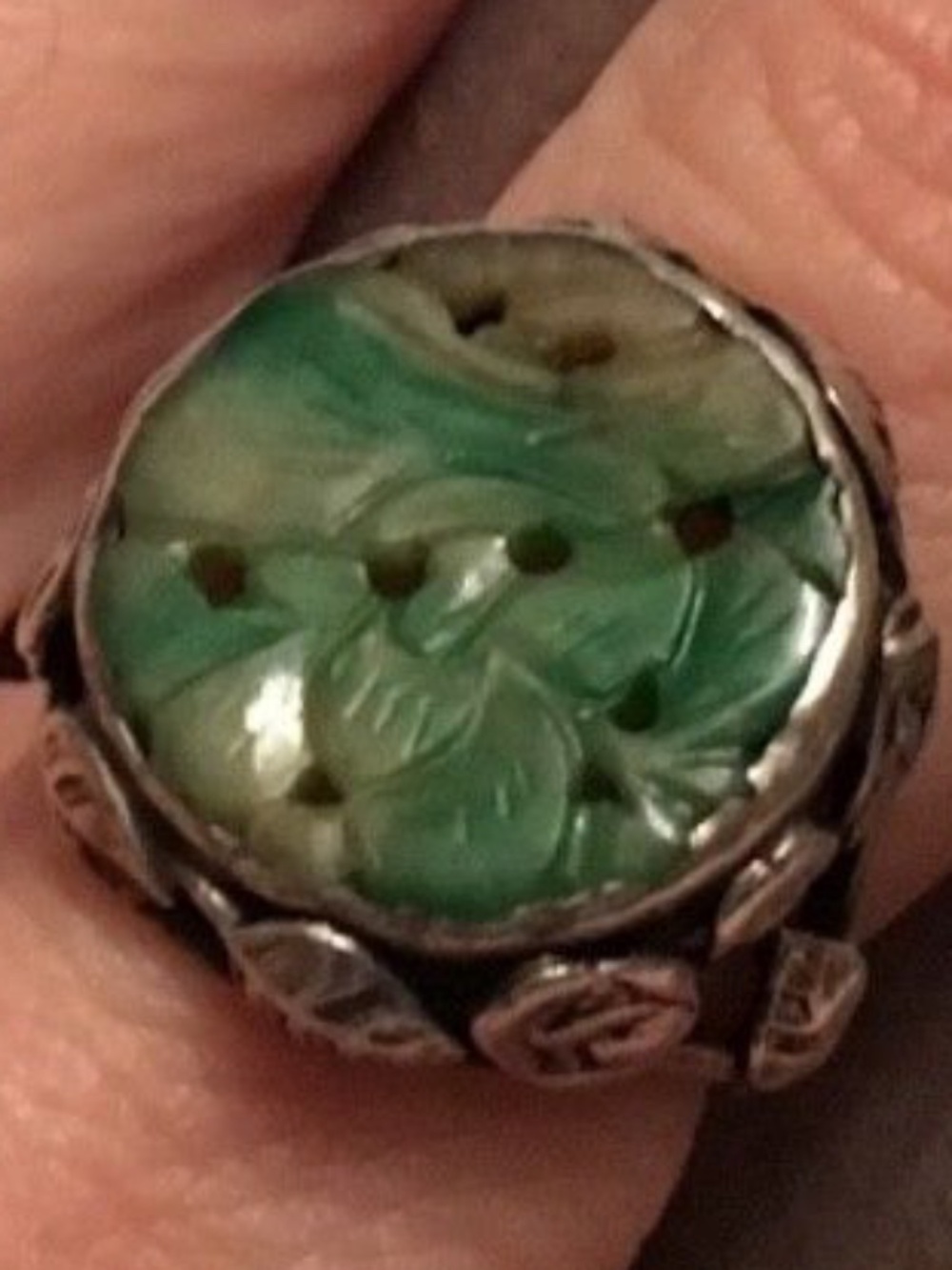AMAZING ANTIQUE RARE ARTS AND CRAFTS NOUVEAU STERLING SILVER CARVED JADE RING